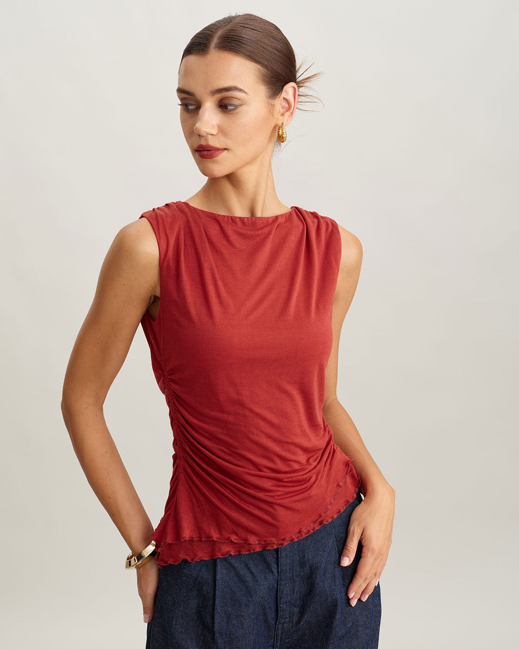 Red Round Neck Cropped Tank Top